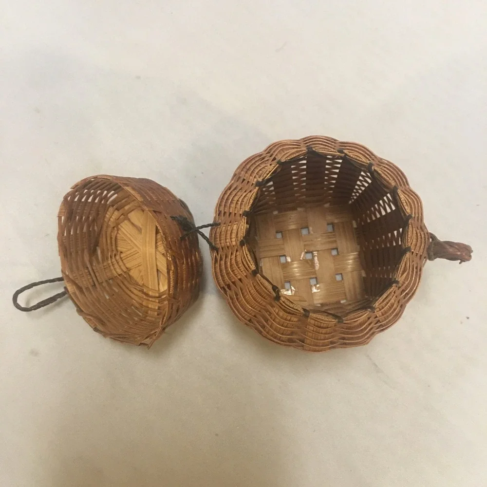 Woven Bamboo Mini Trinket Basket Unisex Brown Handcrafted Lid Cottagecore Boho